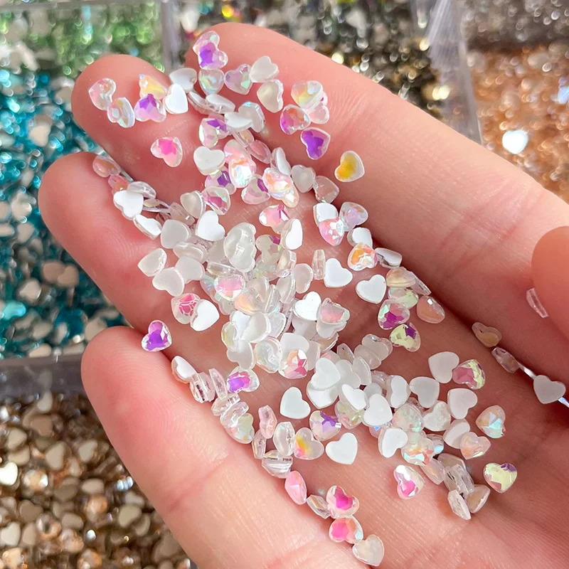 Best Selling 3mm Clear New Heart-Shaped Nail Art Rhinestones 10 Colors Fancy Crystal Stone 30Pcs / 100Pcs DIY Nail Ornaments