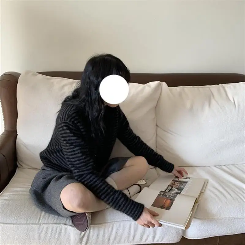 เสื้อสเวตเตอร์ถักไหมพรมสีสันทันสมัย สไตล์เกาหลี สำหรับผู้หญิง ฤดูใบไม้ผลิ ฤดูใบไม้ร่วง รุ่นใหม่ล่าสุด ให้ความอบอุ่น คอวี