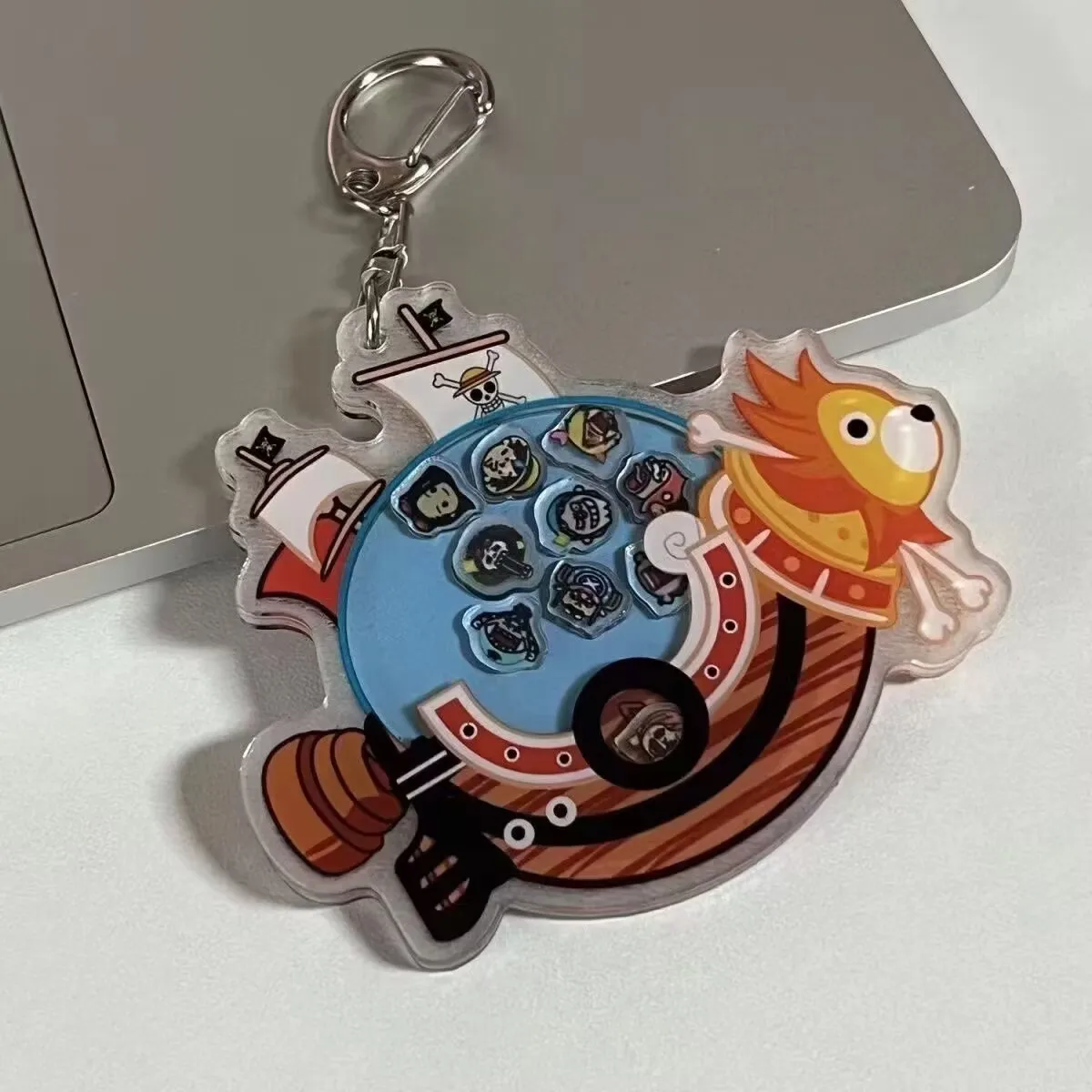 EEN STUK Luffy Piratenschip Acryl Sleutelhanger Anime Accessoire Wobble Charm Cadeau voor fans