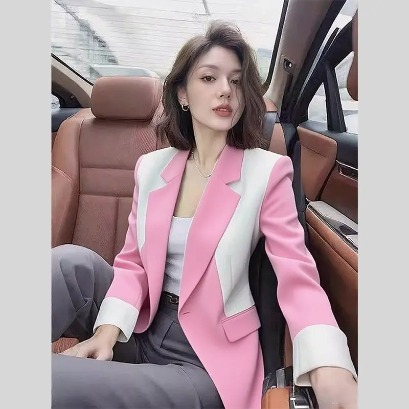 سترة بدلة صغيرة عالية الجودة للنساء لربيع وخريف 2025 سترة عصرية للجوكر ملابس خارجية احترافية ملابس خارجية متباينة للسيدات