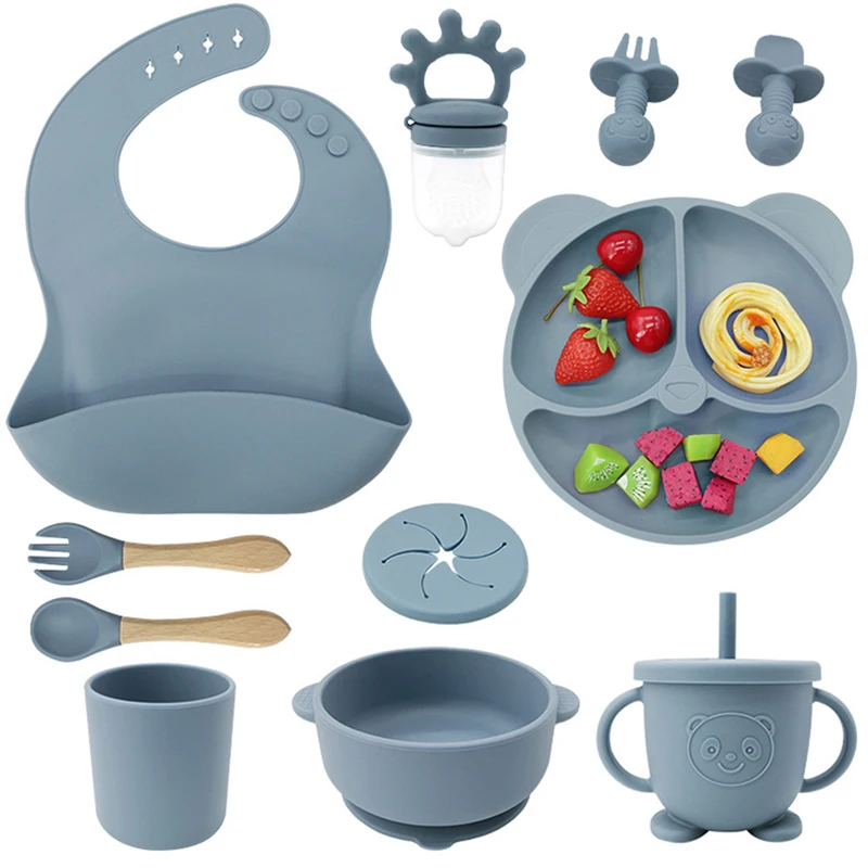 Juego de Vajilla de Silicona para Bebé de 11 Piezas, Juego de Alimentación para Niños Pequeños de Grado Alimenticio con Babero, Plato con Succión, Tazón, Cuchara, Tenedor, Pajita y Vaso para Niños