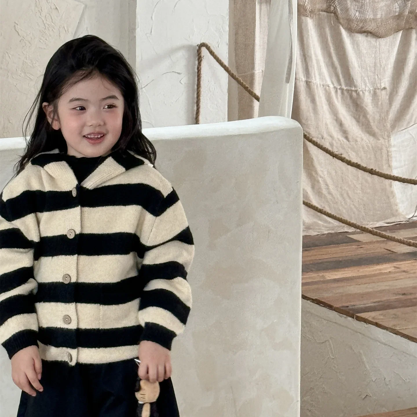 

Children's Sweater Cardigan 2025 Autumn New Korean Loose Casual Hooded Girls Striped Cardigan