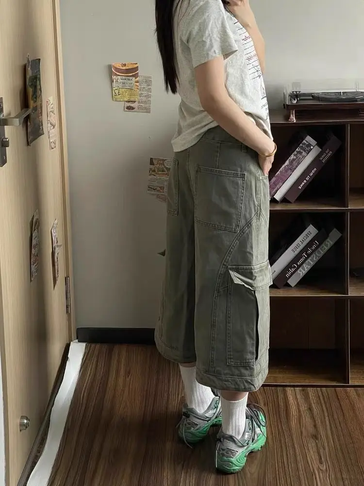 Damskie jasnoszare spodnie z szerokimi nogawkami i dużymi kieszeniami w stylu retro amerykańskim z lat 2000, jeansy w stylu punkowym, nowe, luźne spodnie crop na lato.