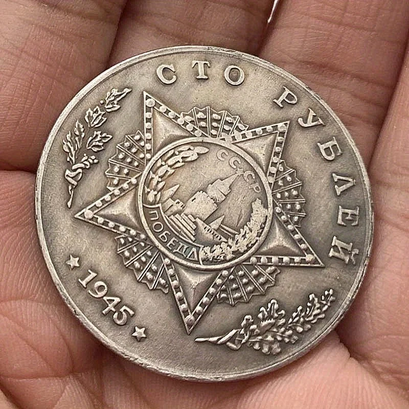 World War II Tank Commemorative Badge CCCP T-34-85 Tank Metal Badge Craft Coin Ornament Gift Commemorative Medal Copy view 5