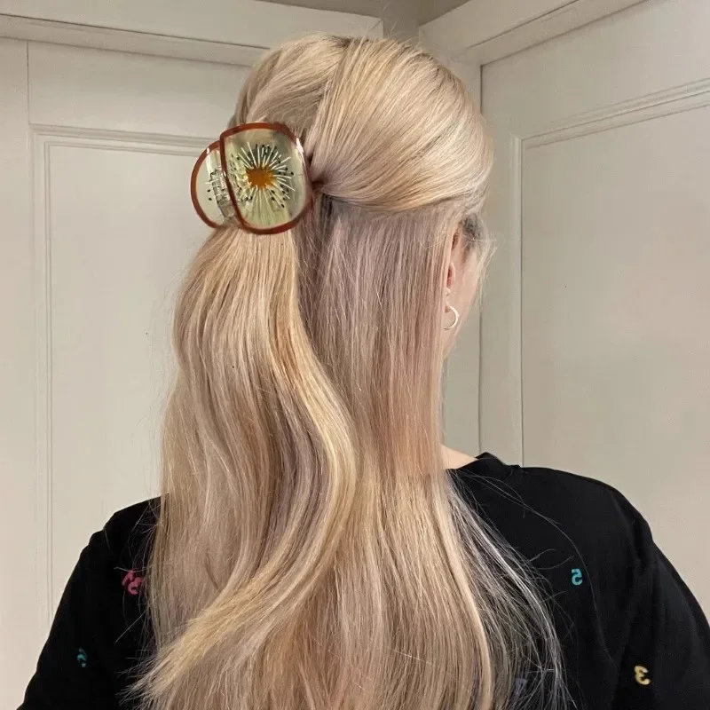 Novelty Hair Claw Kiwi Shaped Clip Eco Friendly Acetate Non Break Grip for Messy Bun Thick Hair