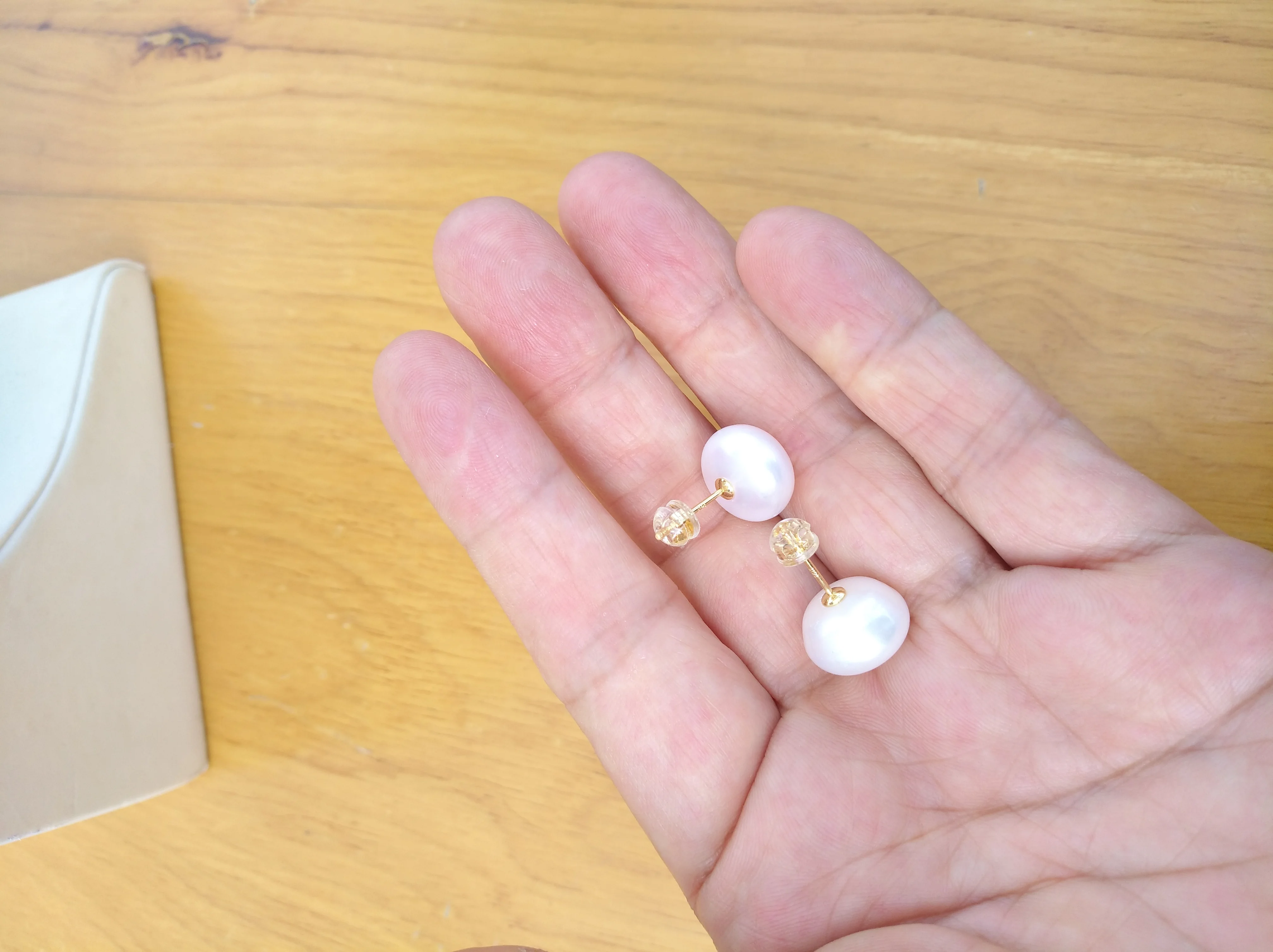 

18k gold （AU750 ）Classic Aaa Natural 12-13mm South Sea White Pearl Stud Earrings Original Real Shot Photos