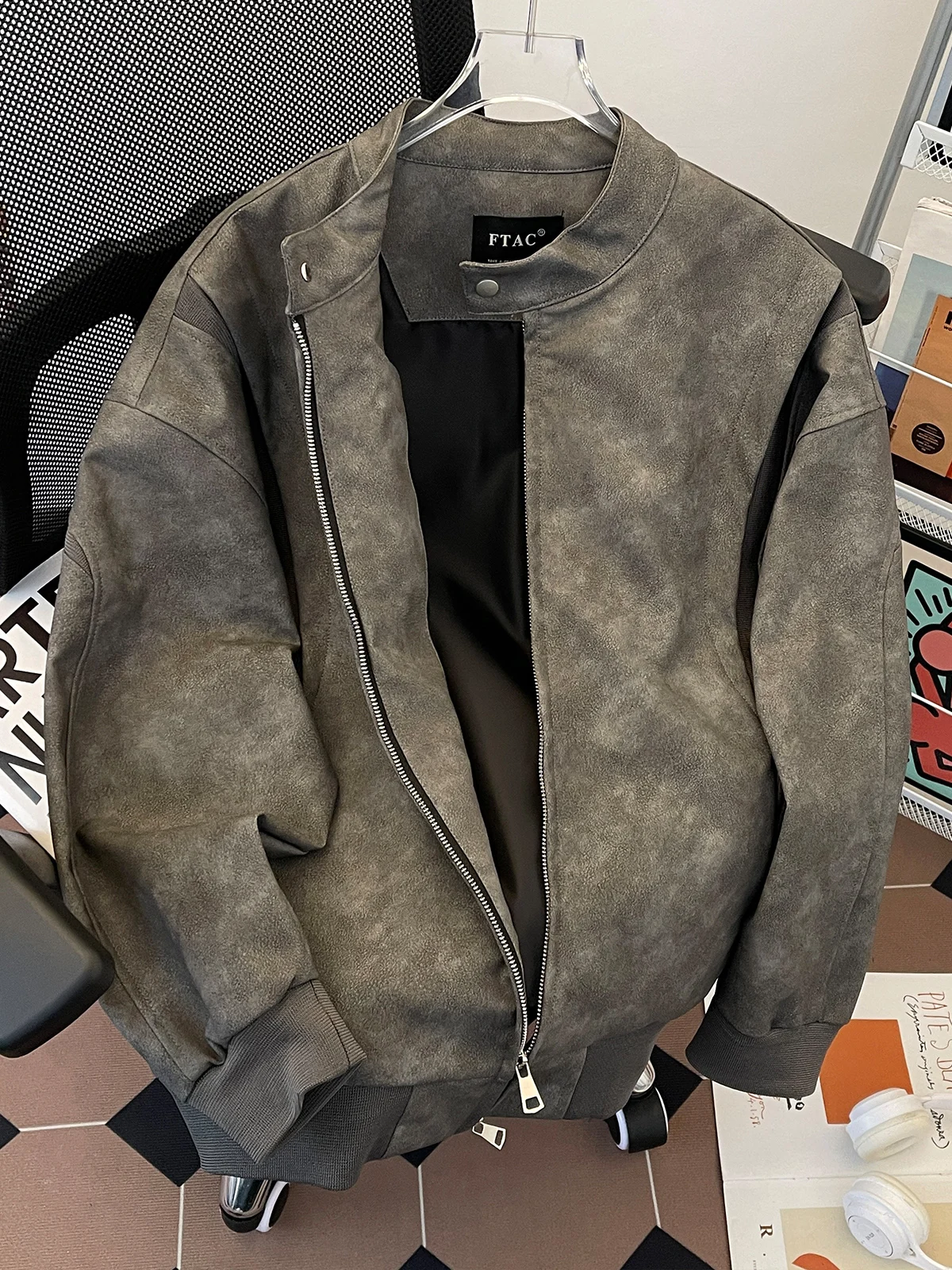 

Весенне-осенняя кожаная куртка на молнии с воротником-стойкой для мужчин: повседневный стиль, американский и японский винтажный мотоциклетный дизайн