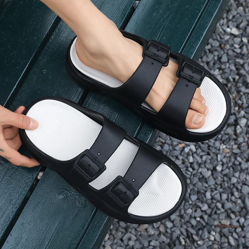 شباشب صيفية للرجال، صنادل داخلية وخارجية جديدة، أحذية كاجوال للشاطئ، شباشب رجالية بنعل خفيف الوزن وناعم، مضادة للانزلاق