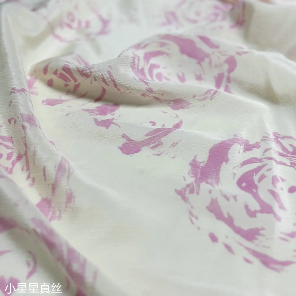 Beige Printed 19 Momme Silk Crepe De Chine Silk Crinkle Fabric Pleated Matte Silkworm Silk Satin Fabric Shirt Summer