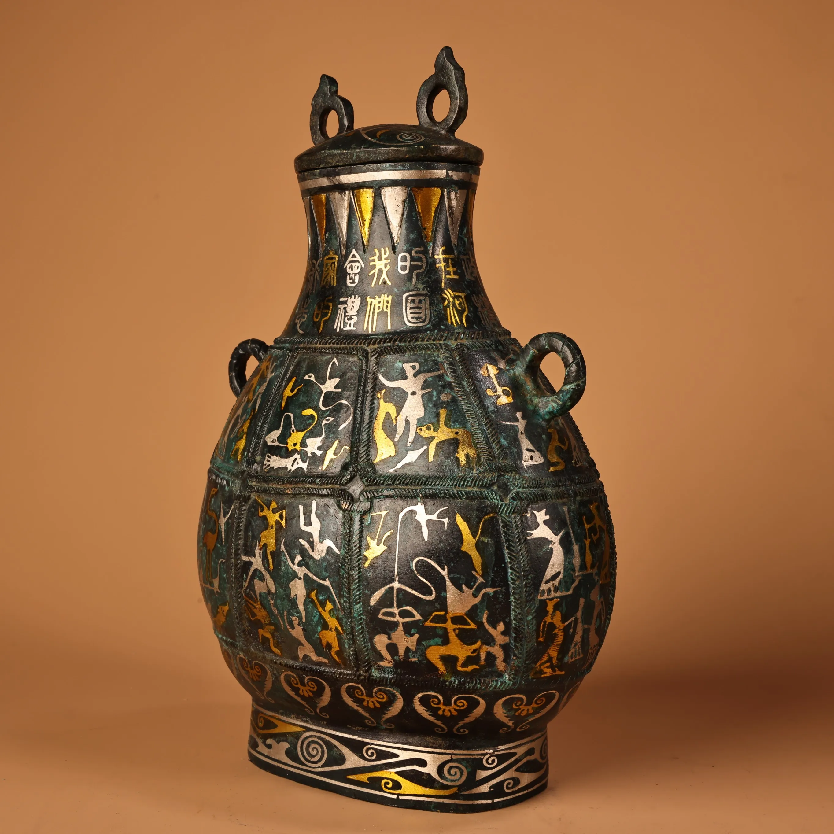 Old Bronze Gilded High relief gold and silver inlay bronze ware Flat pot storage jar Town house Exorcism Amass wealth Ornaments