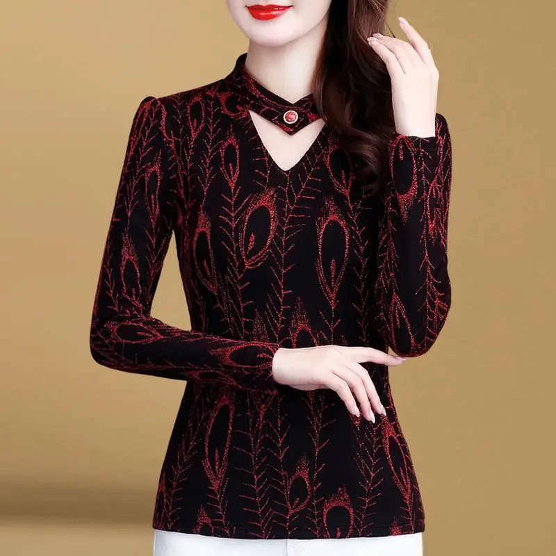 Women Feather Pattern Printing Bright Silk T-Shirts Long Sleeve Slim V-Neck Sexy Diamond Embellishment Ladies Clothing Velvet