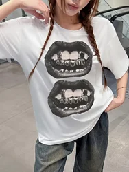 【4227】Chic Black & White Lips Graphic Tee for Women Casual Summer Short Sleeve T Shirt Stretchy Polyester Blend Machine Washable
