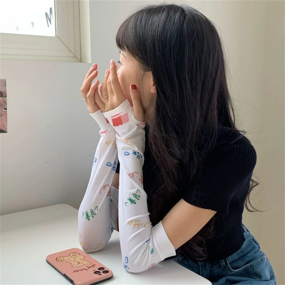 Ladies new printed cartoon Korea Hyuna Lovely Summer sun protection ice silk sleeve ZT019