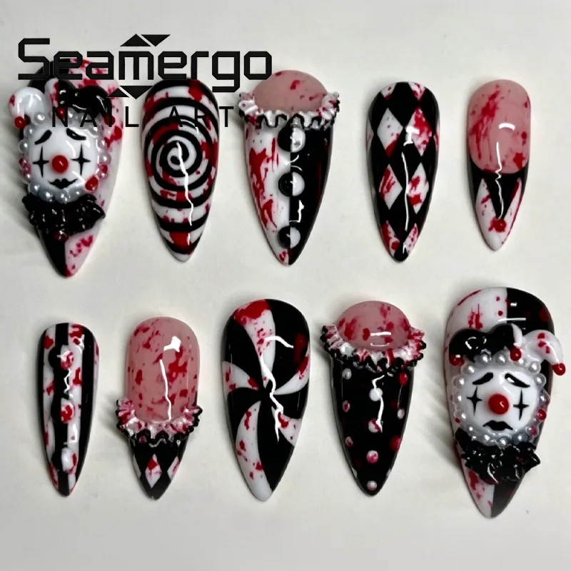 24 Stück Dunkle Gothic Mandel-Kunstnägel Halloween Horror Clown 3D Charms Rote Blutstropfen Wirbel Rhombus Gestreifte Nägel zum Aufkleben – Detail 1