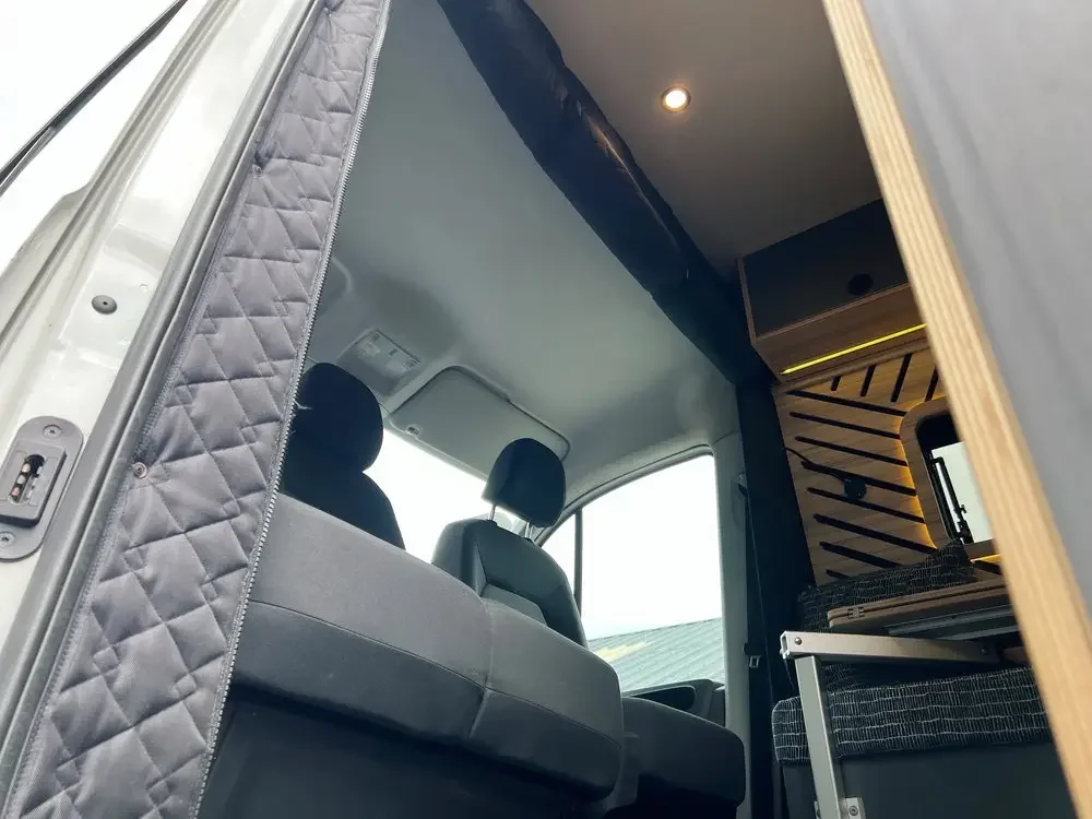 1 قطعة RV مبطن تعتيم الحرارية مقسم الكابينة غطاء لبيجو الملاكم فيات دوكاتو سيتروين التتابع رام Promaster RV اكسسوارات #3