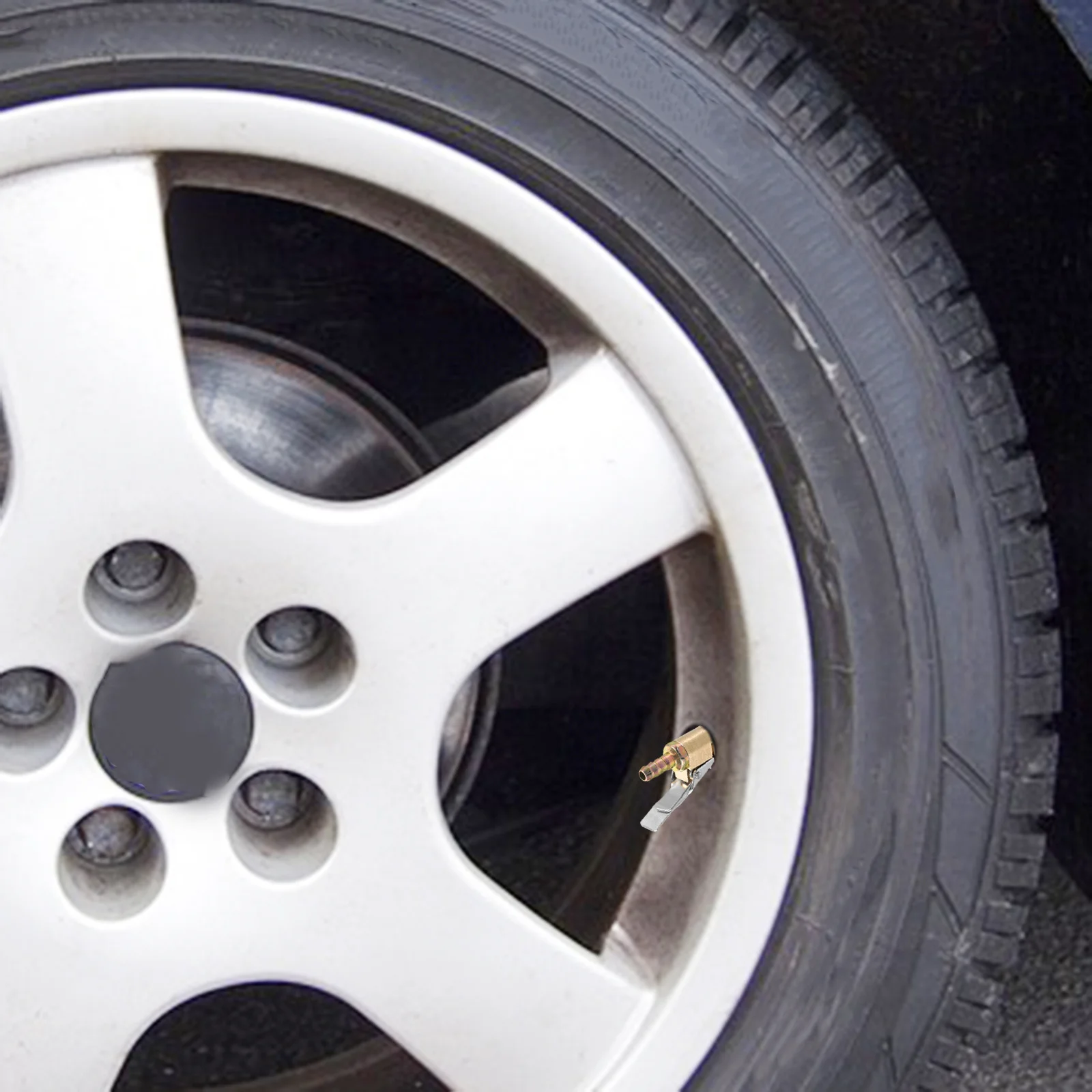 

2Pcs Universal Tire Air Chuck Quick Connect Locking Inflator Nozzle for Cars Motorcycles Efficient Inflation Tool