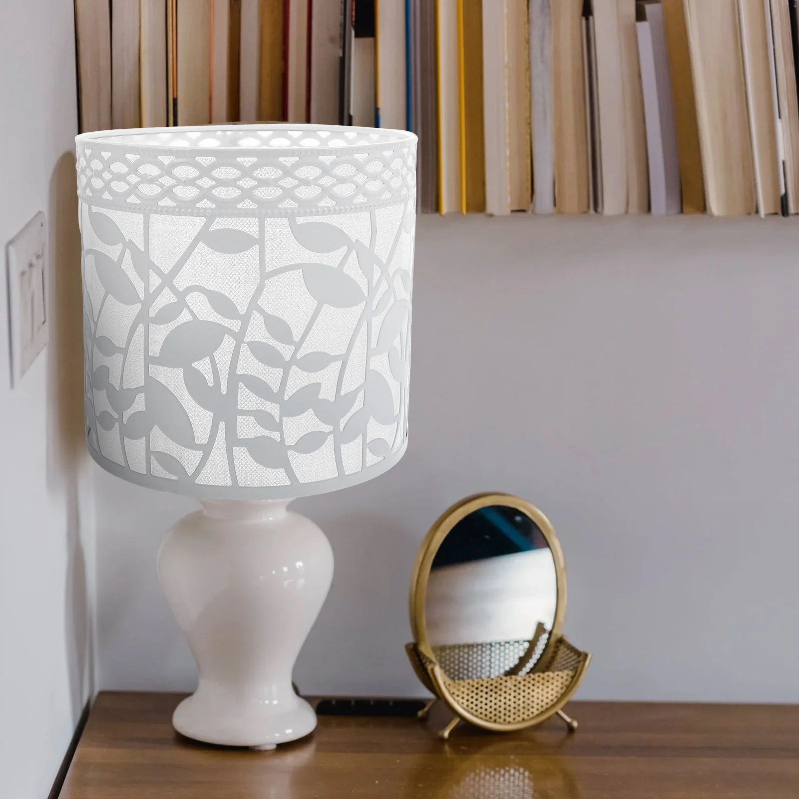 

Exquisite Iron Lampshade Leaf Ceiling Light Shade Stable Structure Easy Install Decorative Hanging Light Cover