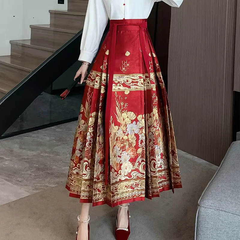 

Chinese Hanfu skirt, Tang style horse face skirt, heavy embroidery, daily traditional Chinese clothing skirt