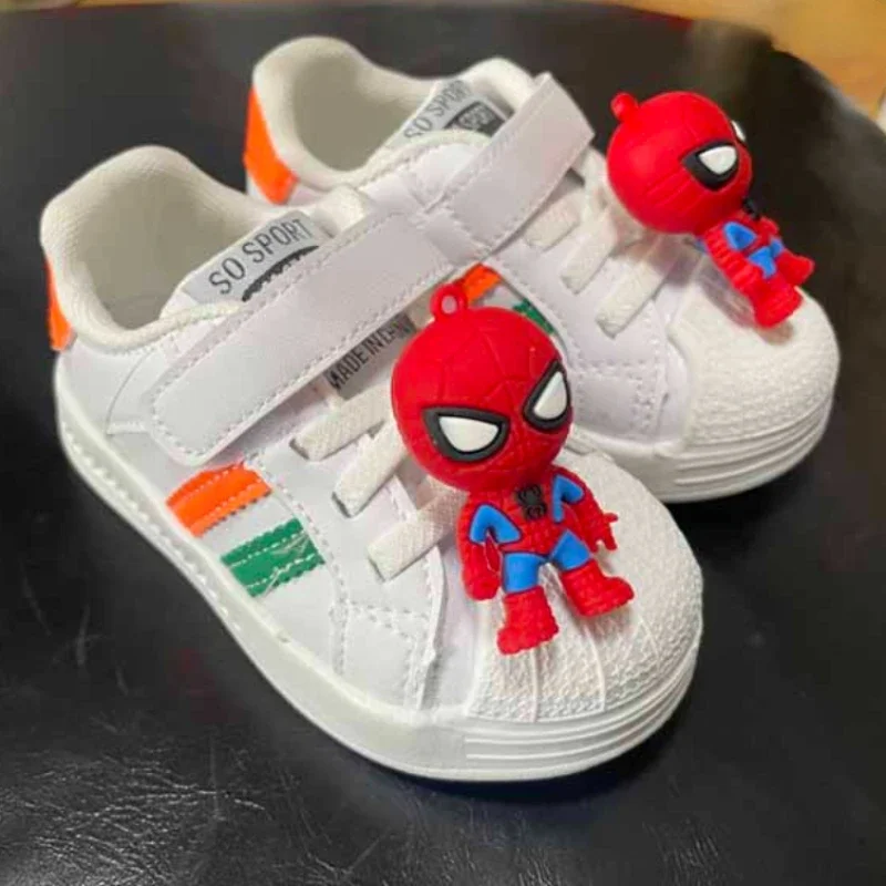 Disney scarpe per bambini ragazzi e ragazze Cartoon Spiderman scarpe Casual Toddler Cute Mickey scarpe antiscivolo scarpe da ginnastica per bambini