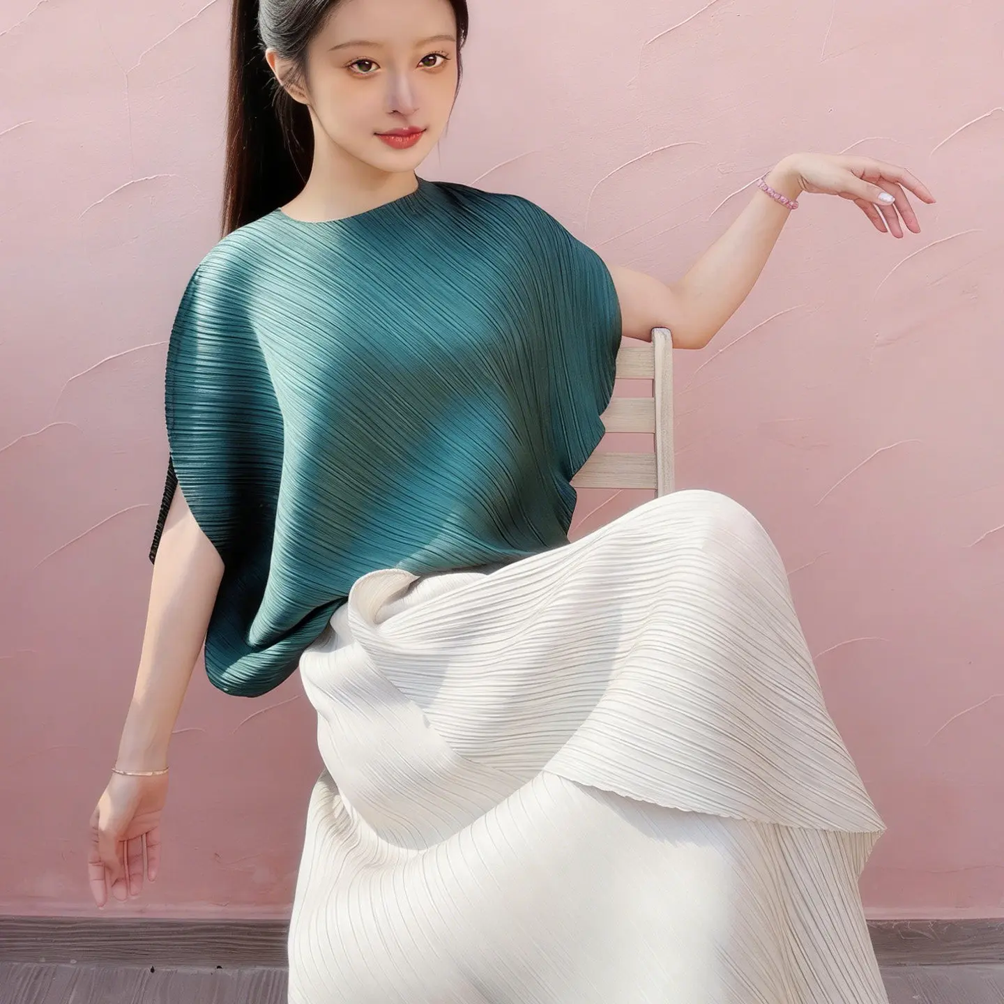 

Плиссированный топ Miyake с высококачественным дизайном, модный, асимметричный, однотонный, с круглым вырезом, для женщин.