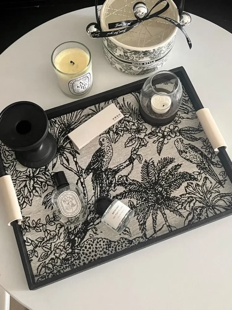 【Premium】AhunderJiaz Light Luxury Jewelry Leather Display Tray French Entryway Desktop Storage Trays Home Retro Decoration