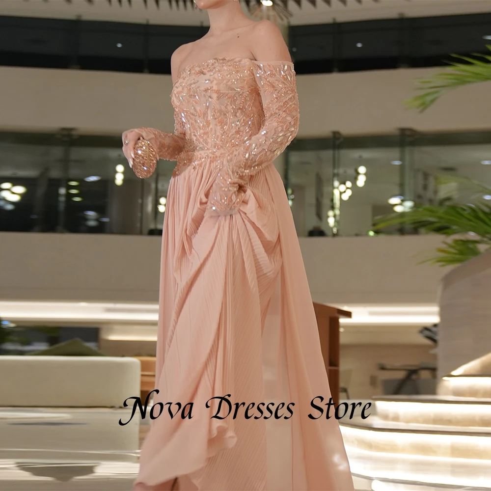 ロマンチックなシフォンセレブドレス カスタマイズされたクリスタルホームカミングドレス 豪華なビーズ装飾の女性用イブニングドレス レースアップバック付き