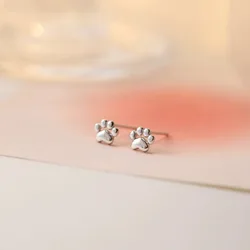 Minimalist Cute Cat's Paw Hypoallergenic Stud Earrings for Women Girls Silver Color Daily Wear Earring Jewelry Accessories