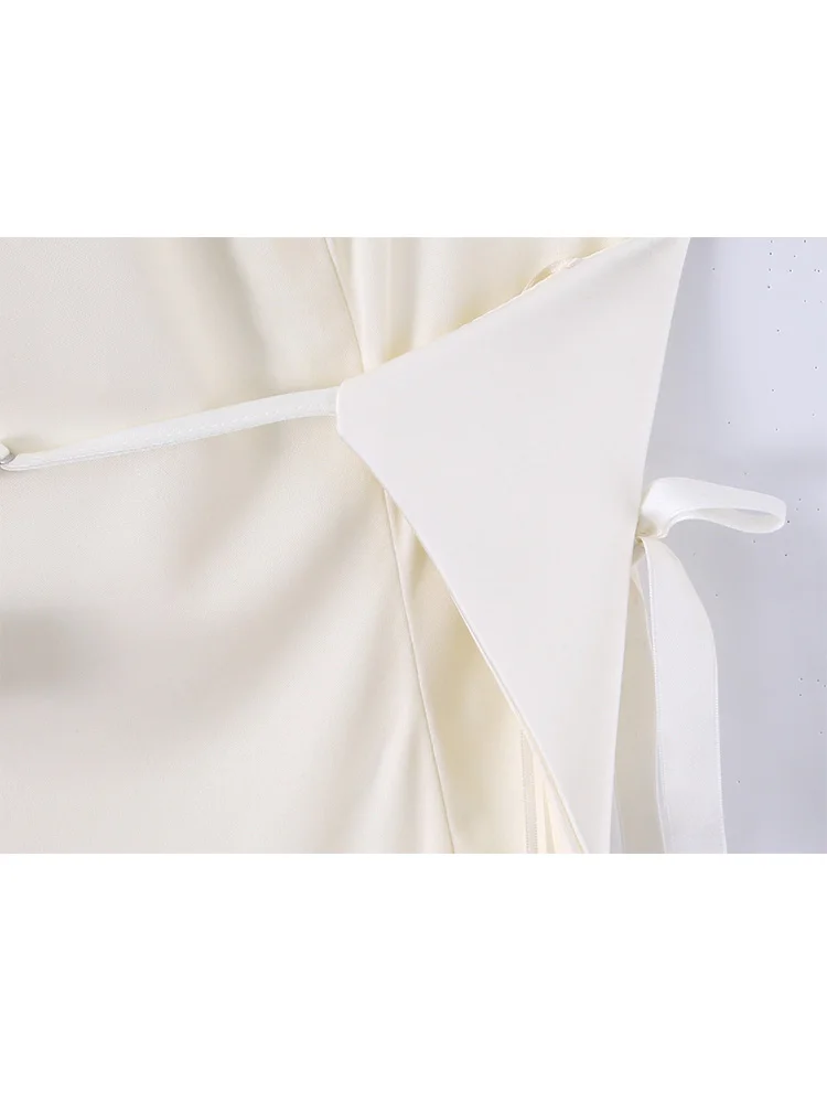 

HH New Women High Street Bow Decorated Sexy Backless Sleeveless Short Top Fashion Female Chic Solid Color Slim Halter Neck Top