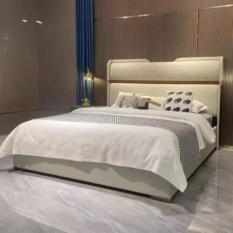 Italian light luxury master bedroom widescreen double bed modern Hong Kong-style large apartment leather 1.8m wedding bed leathe