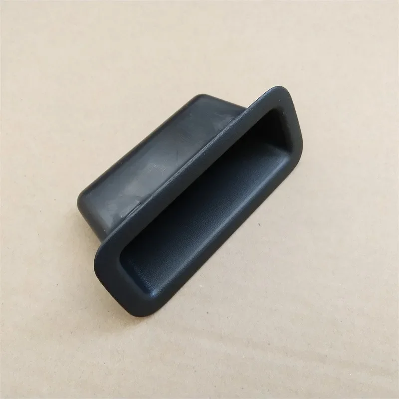 China Brand Rear Trunk upper Door Handle Tail back Door Handle Pull For Nissan Patrol Y62