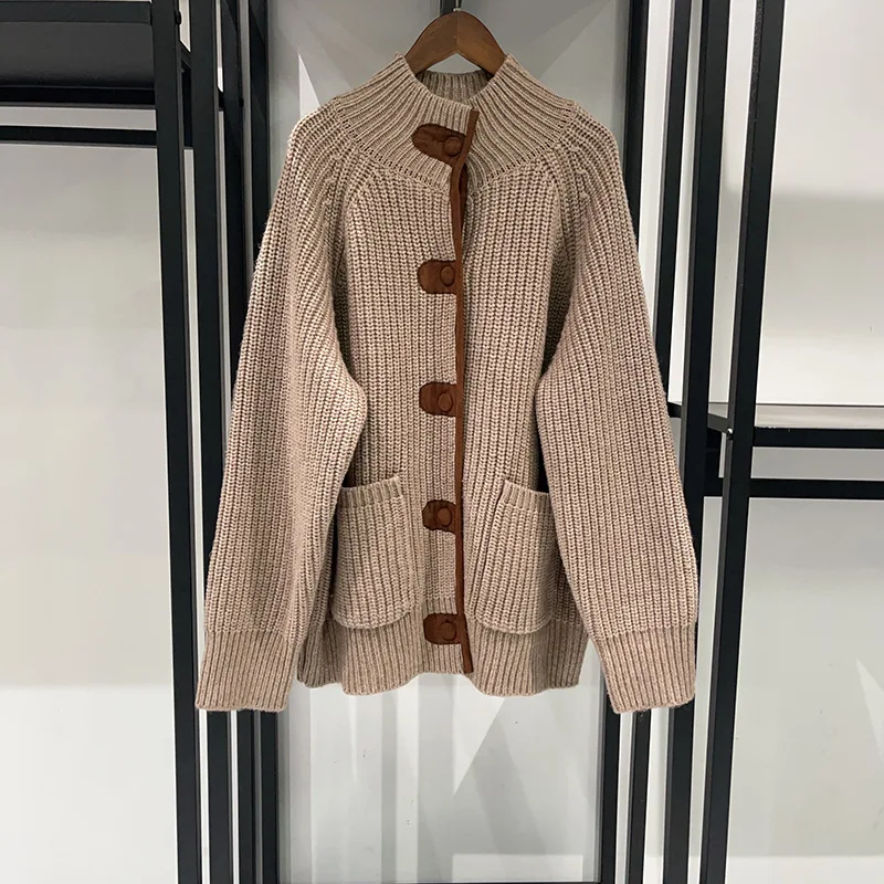 Women's contrasting color design patchwork jacket, autumn and winter half high collar, elegant and warm clothes