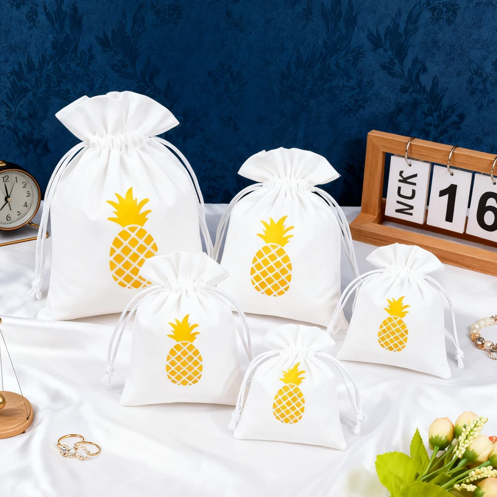 

100 шт., белая сумка с персонализированным логотипом для ювелирных изделий на шнурке, бархатные упаковочные сумки, свадебные сумки, фланелевая косметичка для парика, кольца