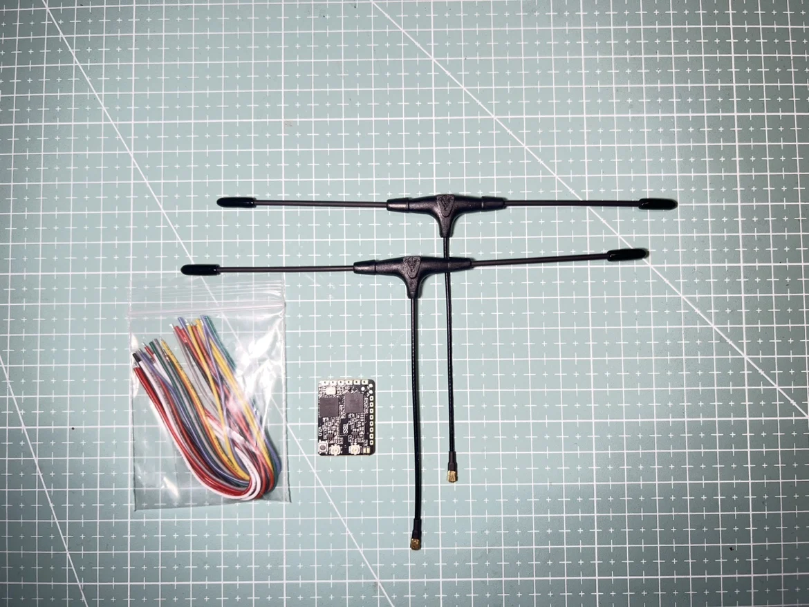 INStock TBS Team BlackSheep Crossfire Diversity Nano Receiver V2.0 RX CRSF 915/868Mhz نظام راديو طويل المدى RC #6