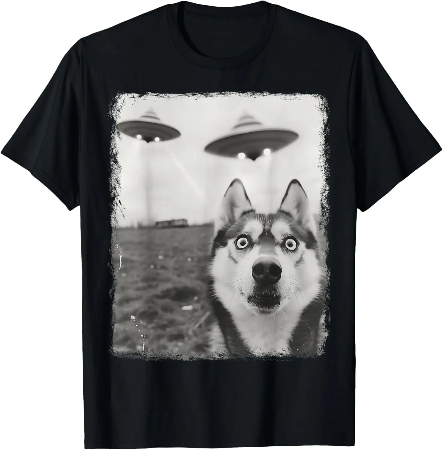 Husky Dog UFO Alien Abduction Graphic Tee Funny Vintage Style Cotton T-Shirt for Men