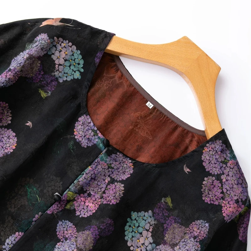 Birdtree, 24MM 100% Real Silk Jacquard Satin Short Blouse, Women Floral Luo Xiangyunsha Silk Cool Tops, 2026 Summer New T65718JF
