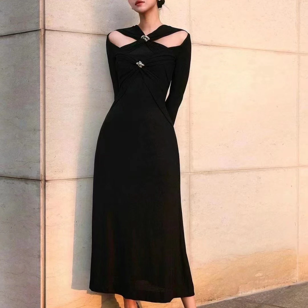 

2023 new Women's Slim Long Dress Metal buckle Criss-Cross Design Hollow Out Shoulder midi dress