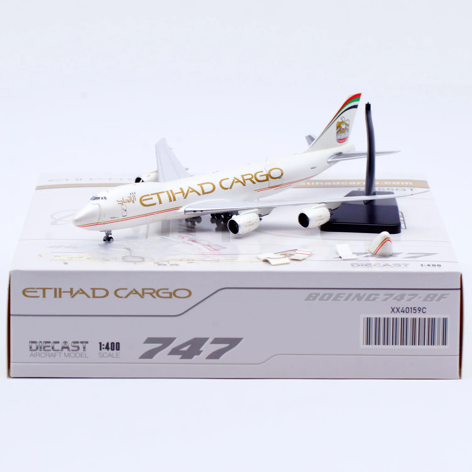 XX40159C Alloy Collectible Plane JC Wings 1:400 Etihad Cargo Boeing B747-8F 