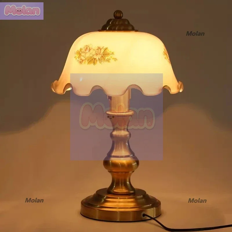 

European and American retro creative all-copper desk lamp solid wood study table living room wedding room bedroom bedside warm a