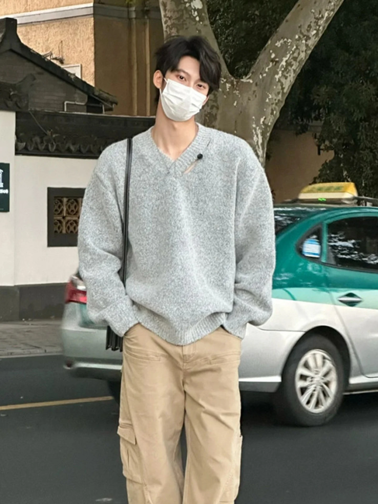 

Мужской вязаный свитер с V-образным вырезом, осенний, в стиле американского ретро, с эффектом высококачественного материала, базовый слой для ношения под одеждой