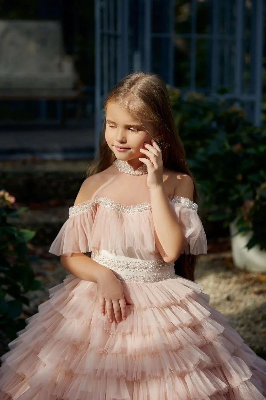 Mini abiti Quinceanera abito da ballo con spalle scoperte Tulle a strati abiti da ragazza di fiori per matrimoni abiti da spettacolo bambino