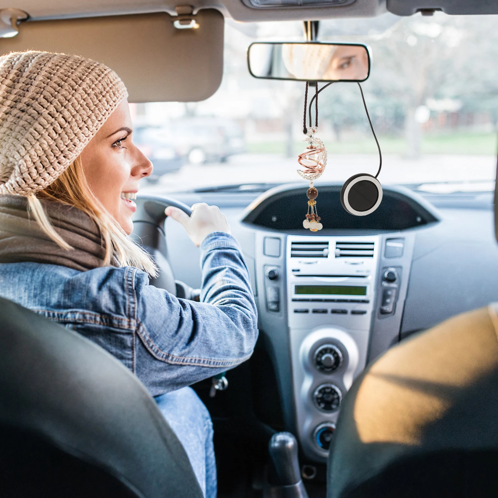 

Solar-Powered Car Air Freshener Diffuser Hanging Ornament No Rearview Mirror Decoration Interior Charm Cute Accessories