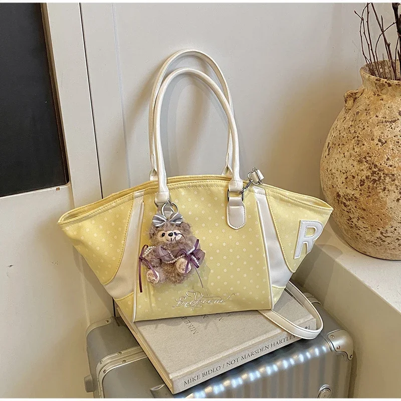 Wing Style Polka Dot Hobo Tote Bag mit Taschenanhänger, koreanische Umhängetasche mit großem Fassungsvermögen für Damen, süße Handtasche für den Arbeitsweg – Detail 7