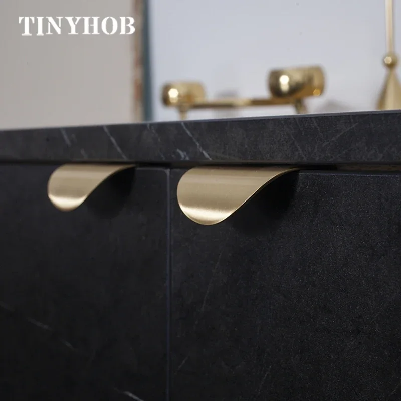 Modern Minimalist Brass Flush Cabinet Pulls Invisible Gold Drawer Knobs for Kitchen Wardrobe Bathroom Furniture Decoration