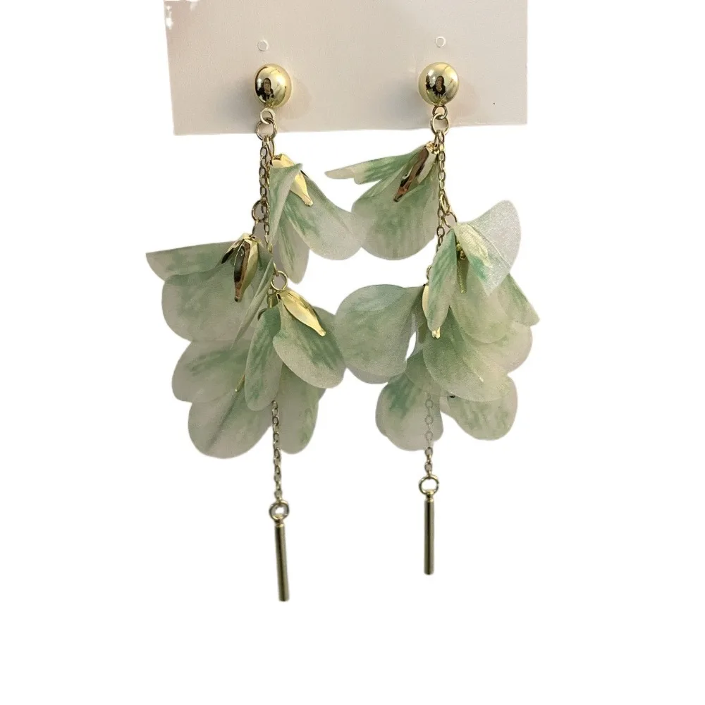 

Exaggerated Big Flower Long Tassel Earrings Temperament Advanced Sense Women Earrings Light Luxury Metal Stud Earrings