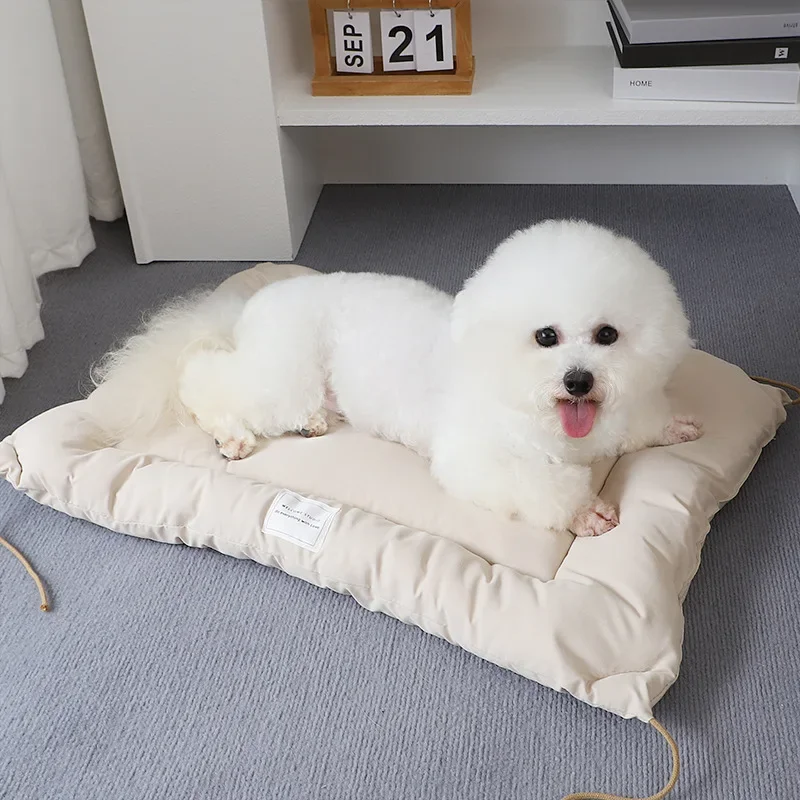 Thickened and Comfortable Soft Cushion for Pets in Autumn and Winter, Instagram Style Korean Edition New Pet Supplies