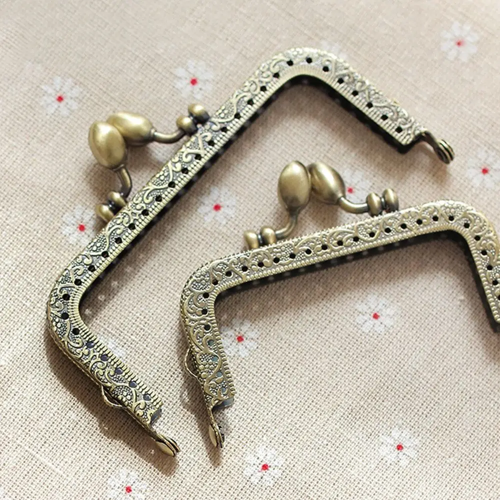 Purse Clasp Frame Bag Kiss Clasp Lock Vintage Metal Purse Frame for DIY Craft Purse Bag Making