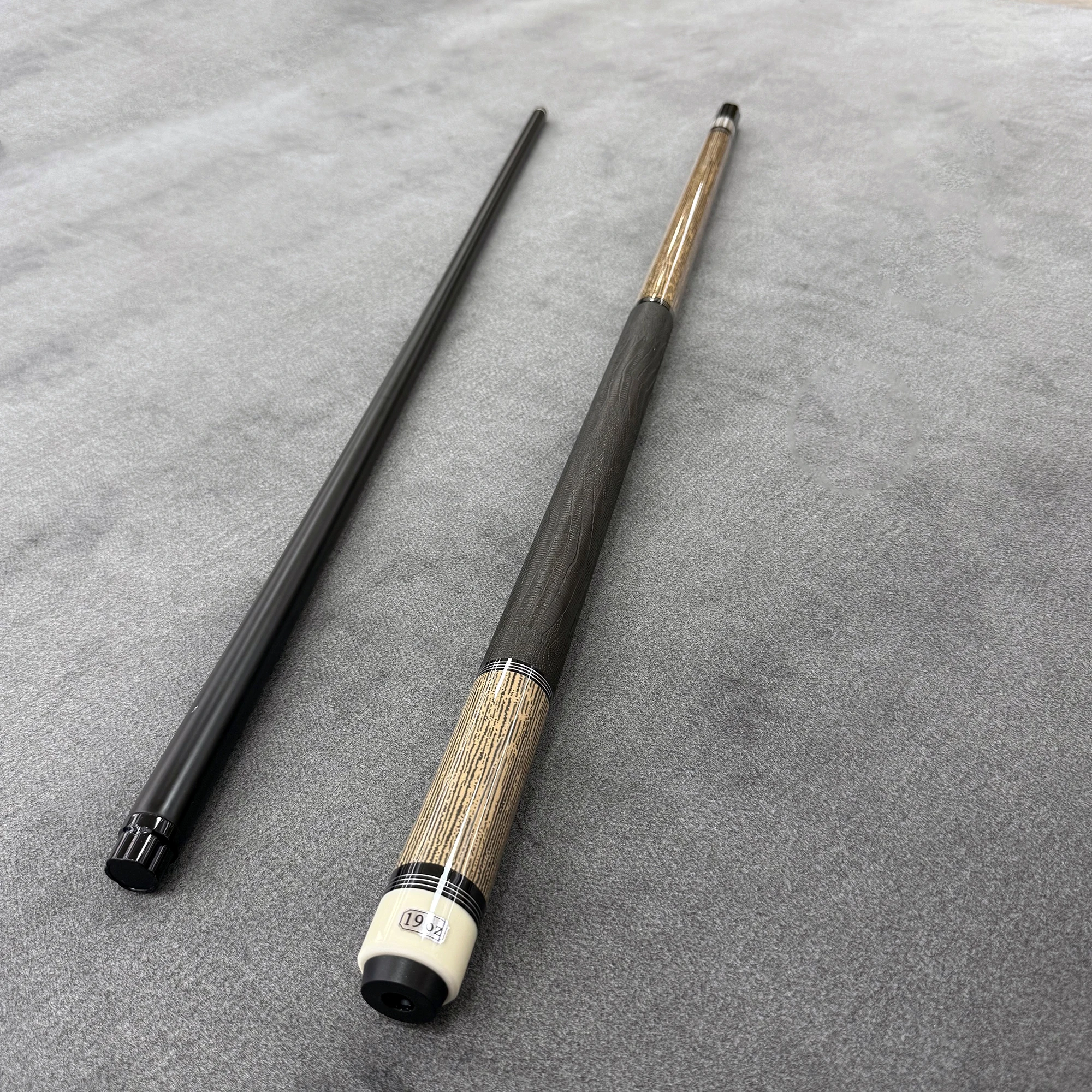 Professional Billiard Cue, 1/2 Split Style Table Tennis Cue, Head Diameter 13mm, Length 146CM, Weight 19oz