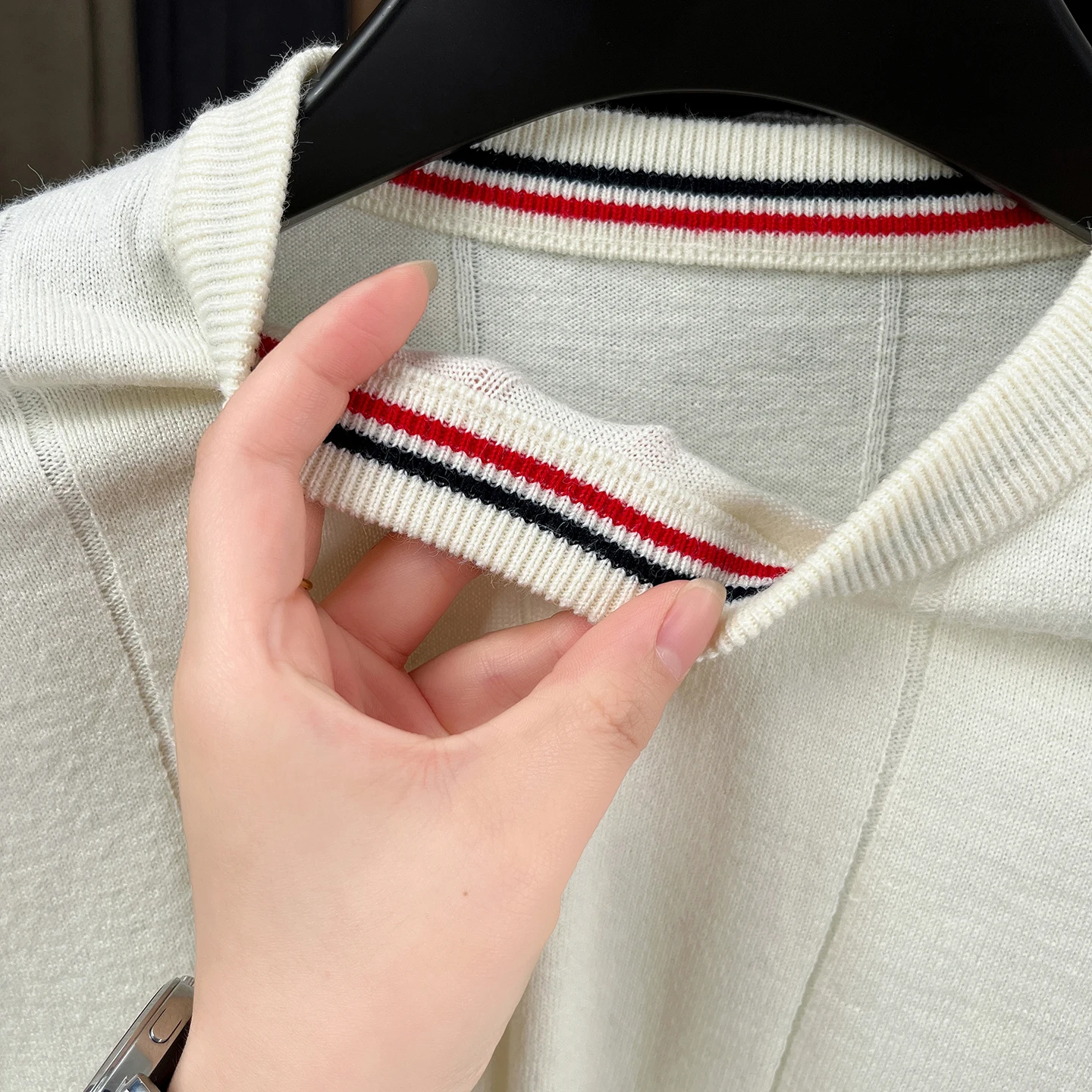 Designer High-End-Marke Pullover Herren Herbst Winter neue Persönlichkeit Farbmuster Streifen Mode süße Welpen Embossed Freizeit Komfort Warm Rund Stricken Sweater – Detail 11
