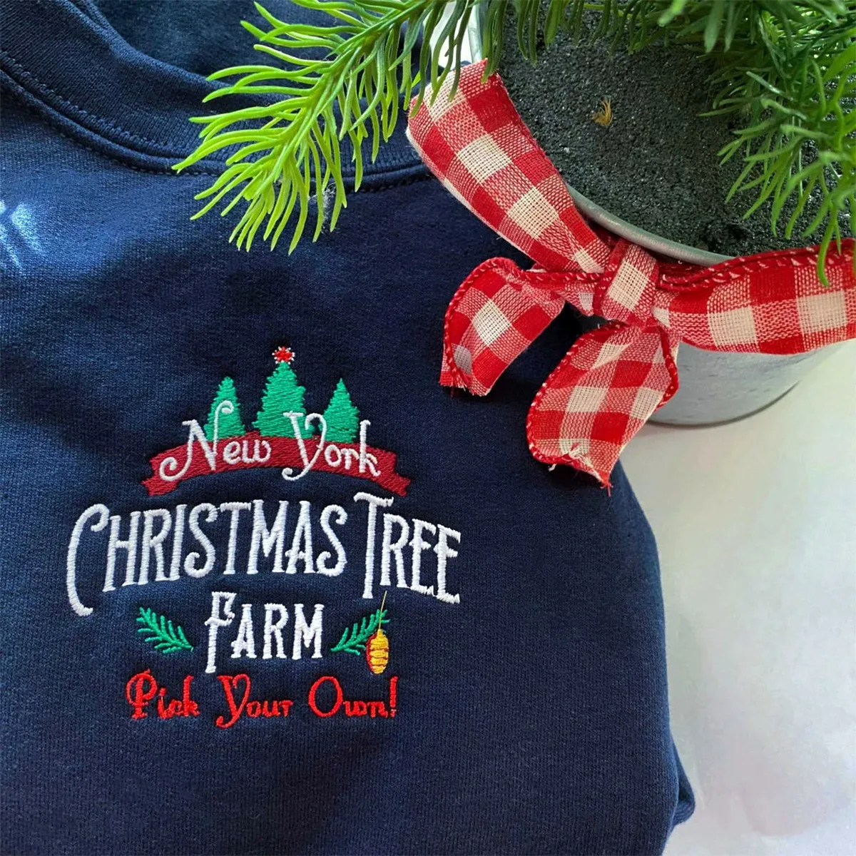 Christmas Tree Farm Embroidered Crewneck Sweatshirts Women Loose Cotton Thick Fleece Warm Pullover Vintage Christmas Sweatshirt