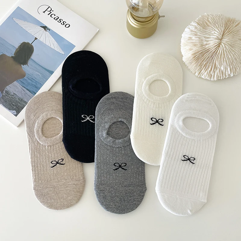 5 Pairs Women's Ankle Socks with Cute Bow Detail Breathable Lightweight No-Show Boat Sock Breathable Comfortable Casual Sox